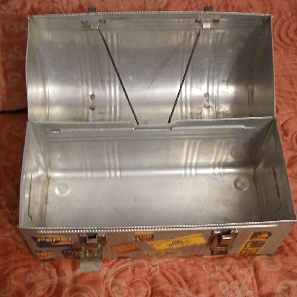 Ford Silver Metal Lunchbox - Picture 6 of 6